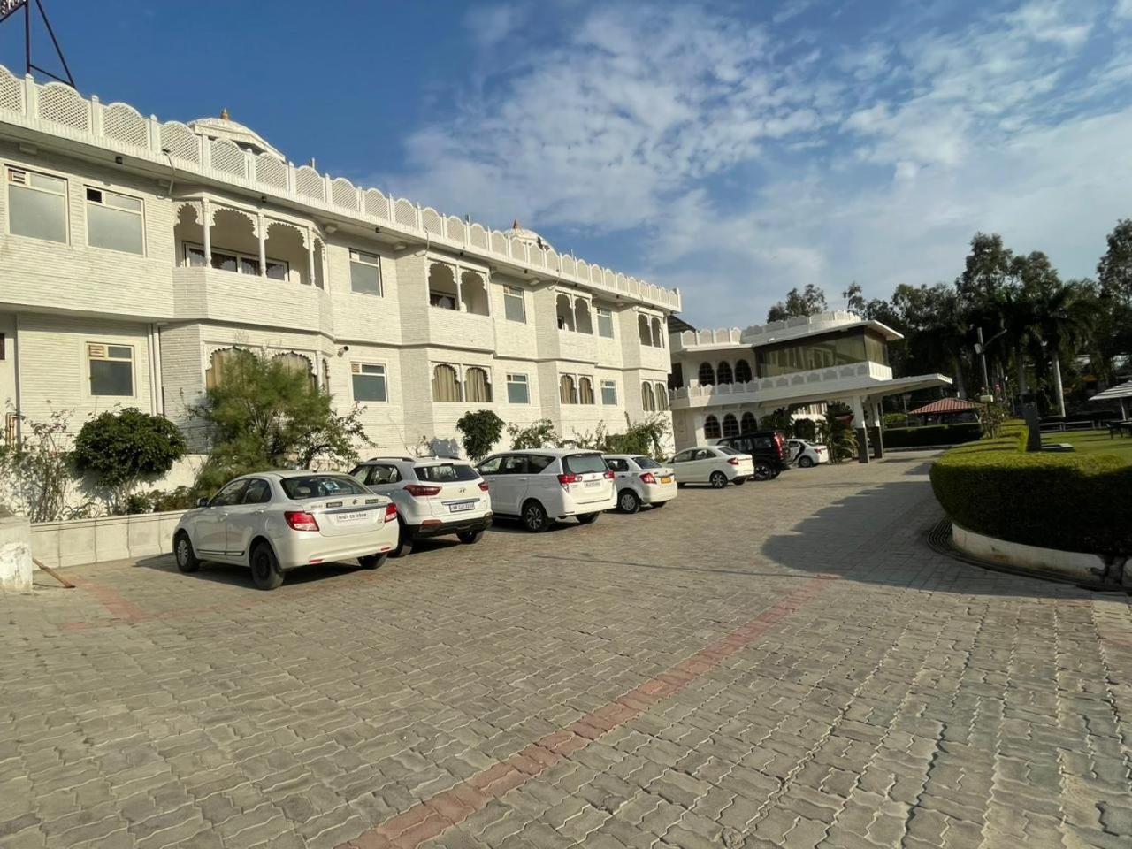Gold Nest Rubystone Heritage Udaipur Esterno foto