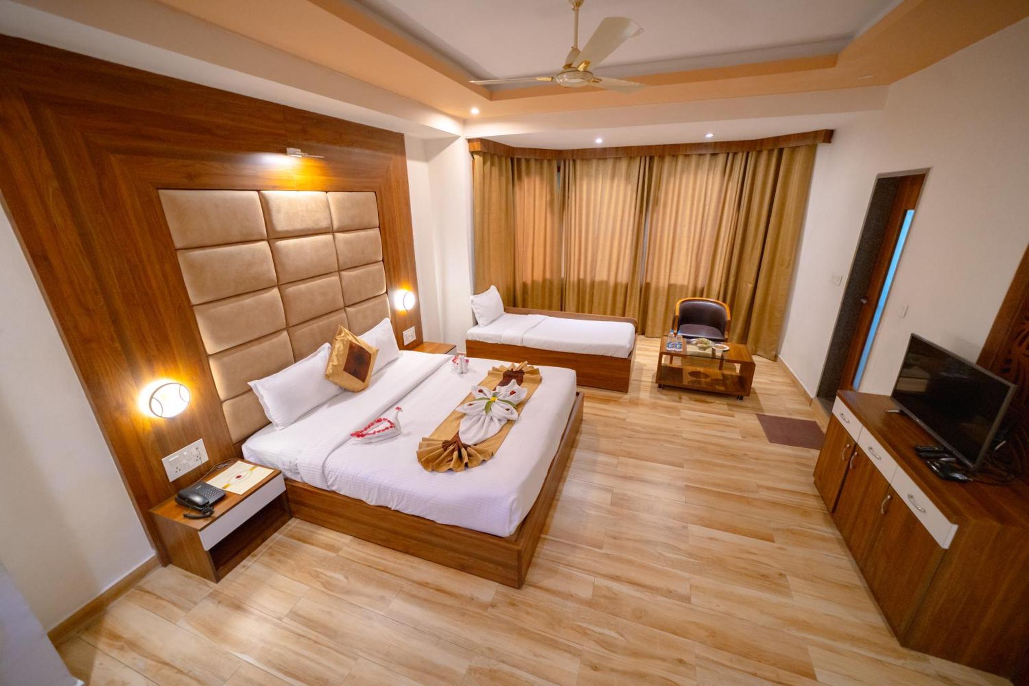 Gold Nest Rubystone Heritage Udaipur Esterno foto